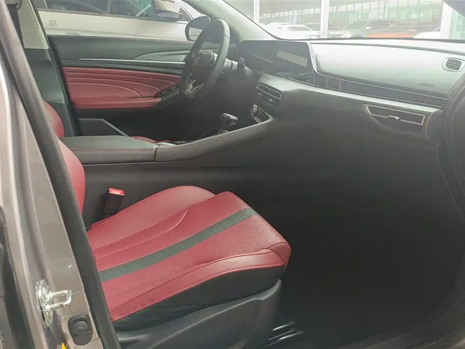 EADO 2021 PLUS Blue Whale NE 1.4T GDI DCT Premium Type купить на сайте DeffCars