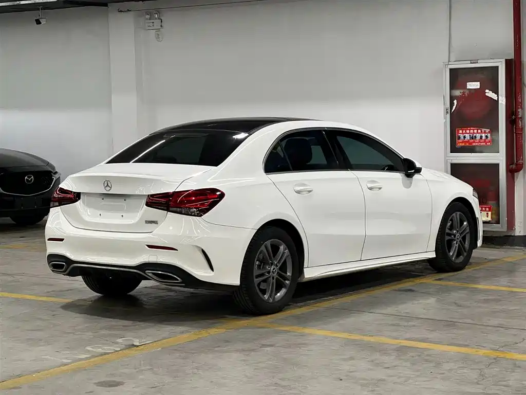 Mercedes-Benz A-Class 2022 facelift A 180 L sports sedan купить на сайте DeffCars
