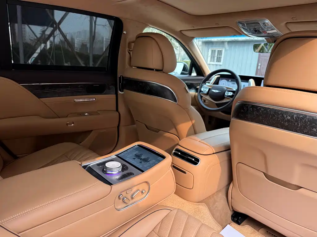 Genesis G90 2023 3.5T Deluxe Edition купить на сайте DeffCars