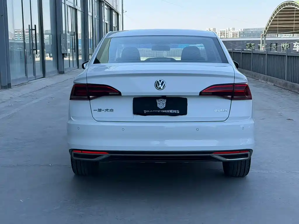 Bora 2020 1.5L automatic comfort model купить на сайте DeffCars