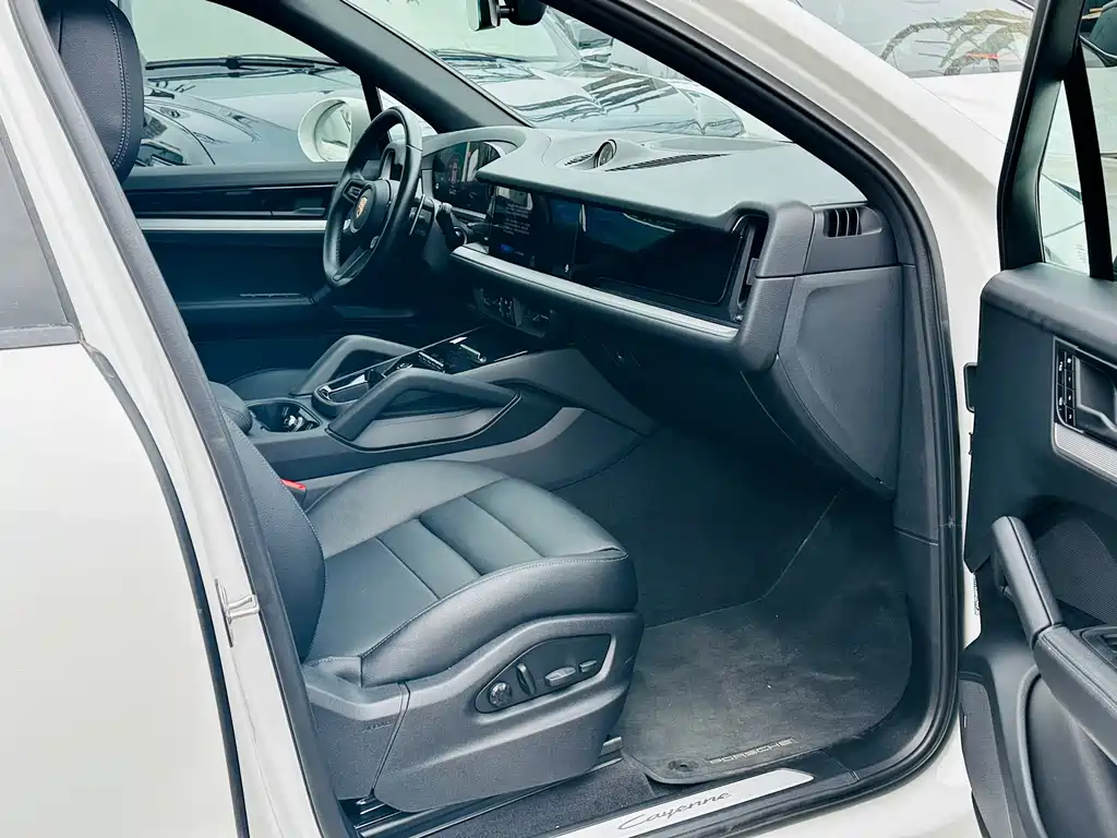 Cayenne 2024 Cayenne 3.0T купить на сайте DeffCars