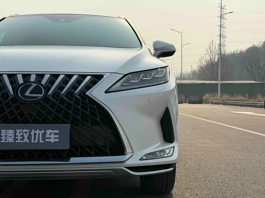 Lexus RX 2020 facelift 300 four-wheel drive elegant version купить на сайте DeffCars
