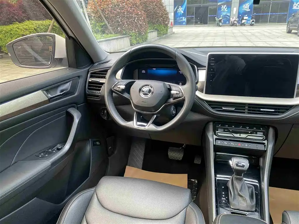 Kodiak 2022 facelift TSI330 5-seat two-wheel drive luxury version купить на сайте DeffCars