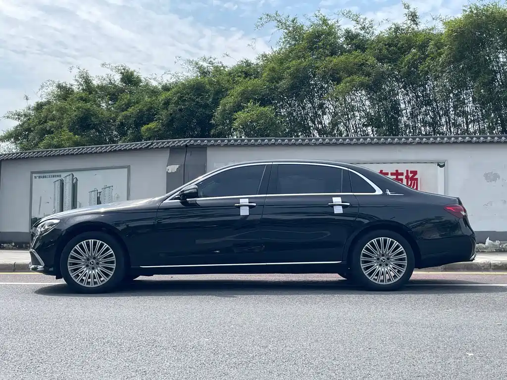 Mercedes-Benz E-Class 2023 E 300 L Fashion купить на сайте DeffCars