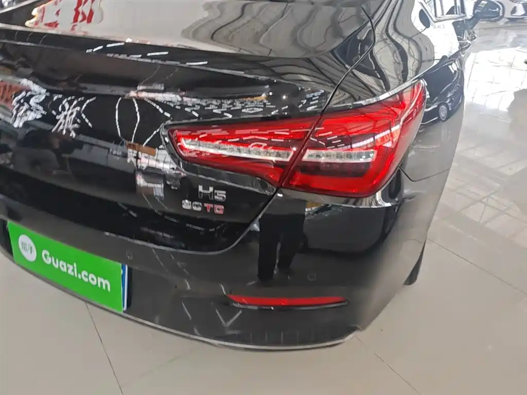 Hongqi H5 2022 Classic 1.5T DCT Flag Rhyme Edition купить на сайте DeffCars