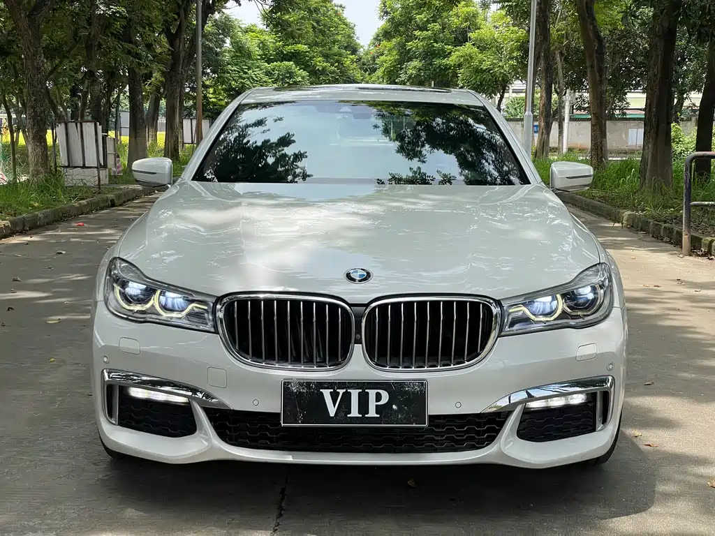 BMW 7 Series 2018 740Li xDrive Premium M Sport Kit купить на сайте DeffCars