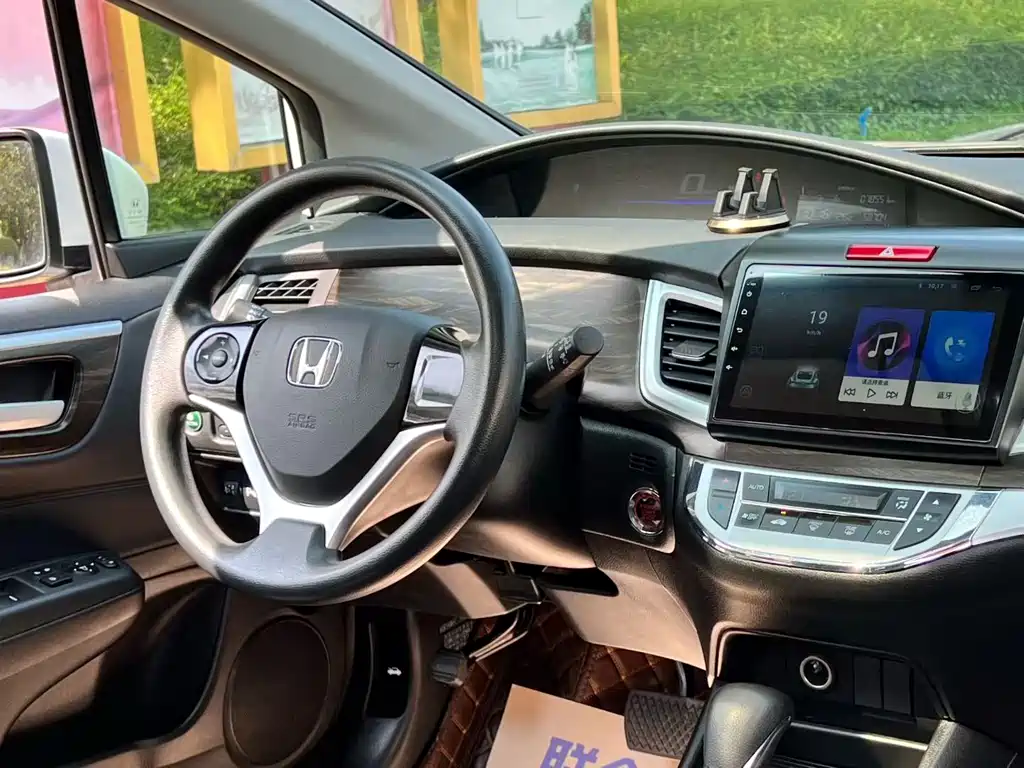 Jade 2017 1.8L automatic comfort version 5 seats купить на сайте DeffCars