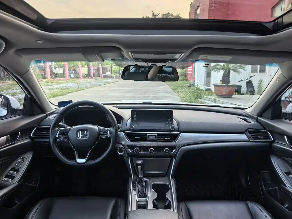 Accord 2018 260TURBO Elite Edition National V купить на сайте DeffCars