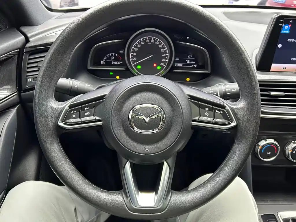 Mazda CX-4 2021 2.0L automatic two-wheel drive Blue Sky Vitality Edition купить на сайте DeffCars