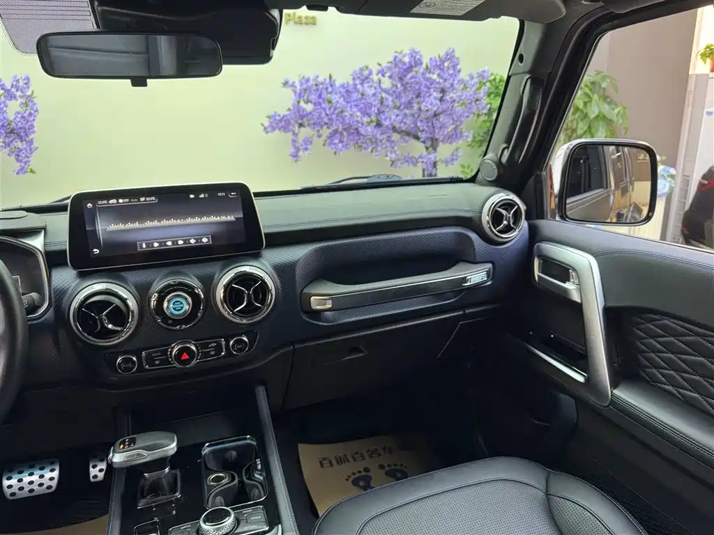 Beijing Off-Road BJ40 2021 2.0D Automatic Four-wheel Drive Blade Hero Edition Knight Type купить на сайте DeffCars