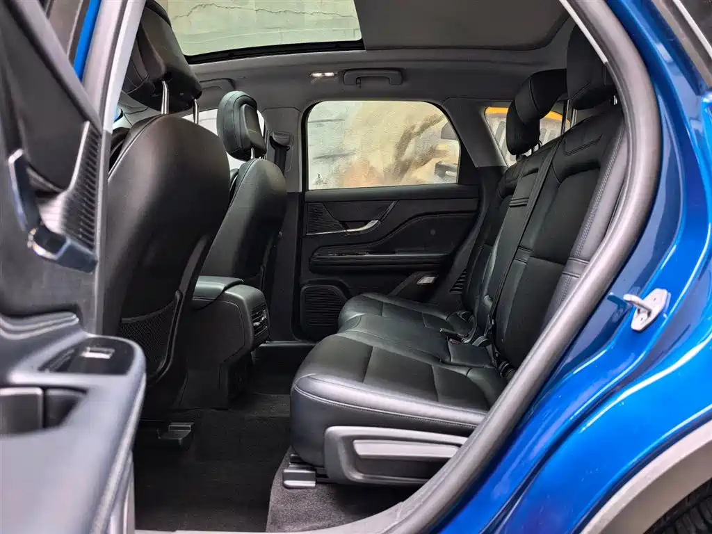 Adventurer 2020 2.0T two-wheel drive exclusive edition купить на сайте DeffCars