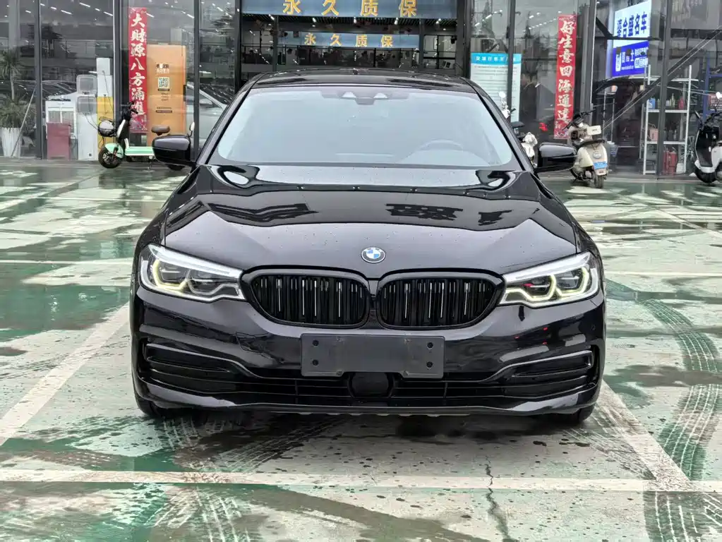 BMW 5 Series New Energy 2020 Mileage Upgraded Version 530Le Pioneer Version купить на сайте DeffCars