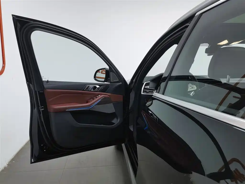 BMW X5 2022 xDrive 40Li M Sports Package купить на сайте DeffCars