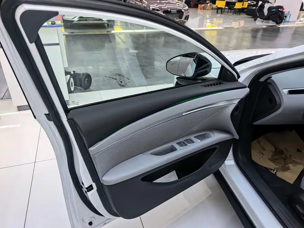 Xpeng MONA M03 2025 model 502 long battery life Max купить на сайте DeffCars