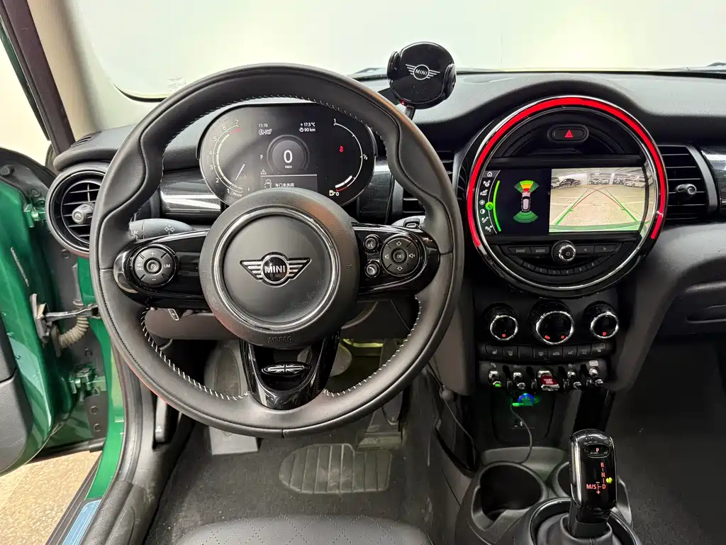 MINI 2021 1.5T COOPER Artist Five-Door Edition купить на сайте DeffCars