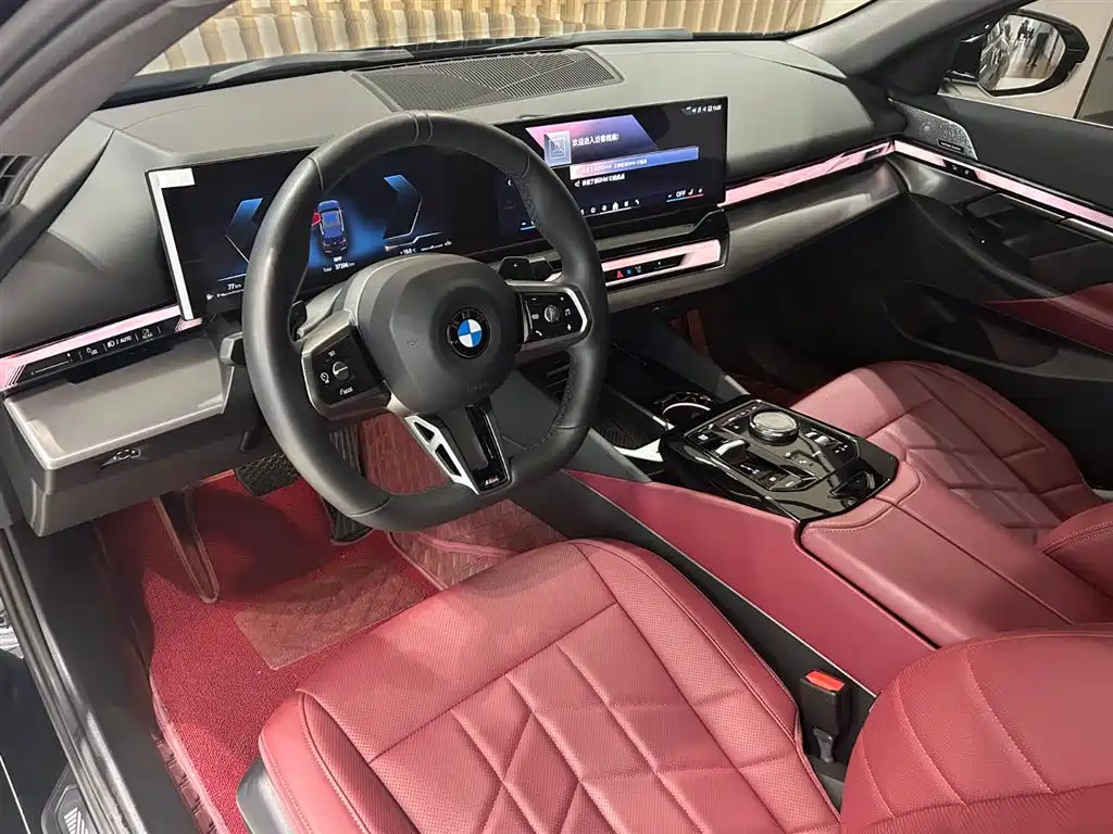 BMW 5 Series 2025 530Li Leading M Sports Package купить на сайте DeffCars