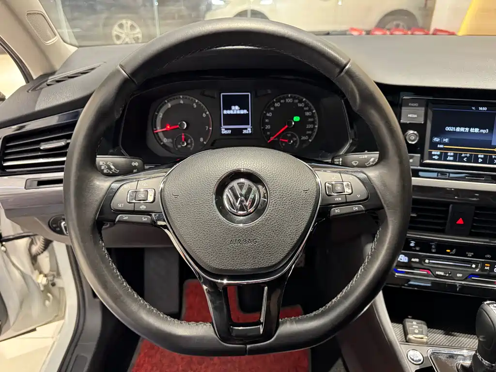 Bora 2020 280TSI DSG Elite купить на сайте DeffCars