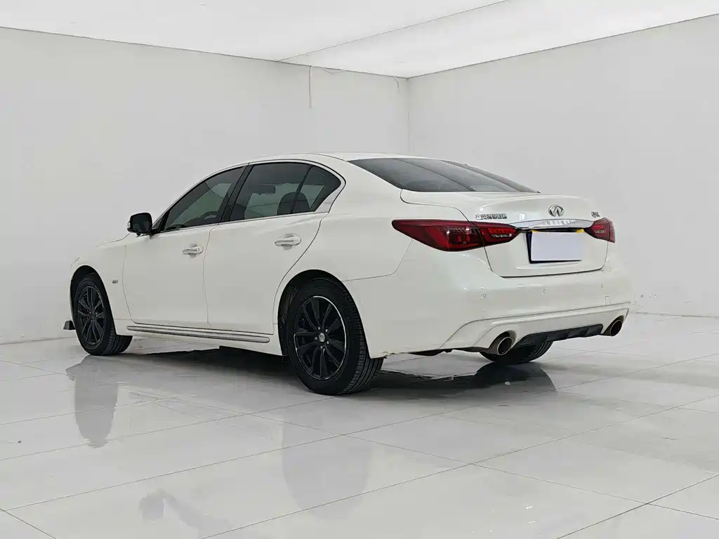 Infiniti Q50L 2018 2.0T Comfort Edition National VI купить на сайте DeffCars