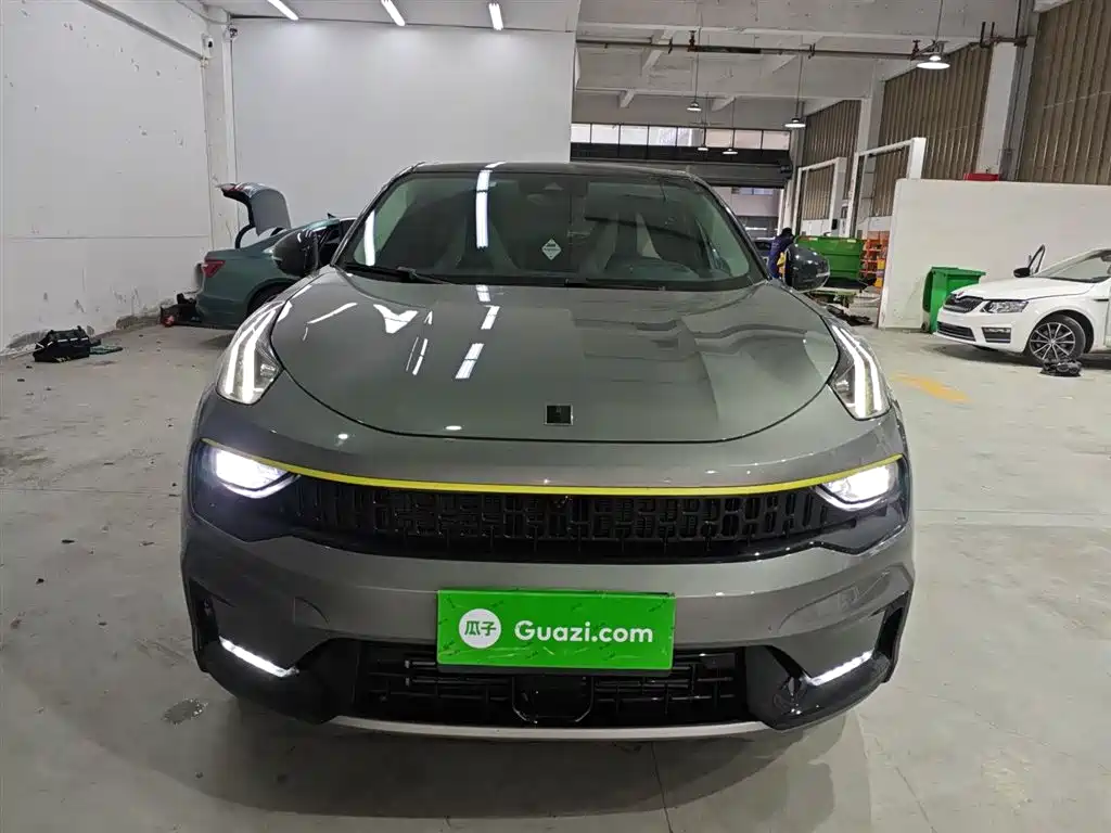 Lynk & Co 05 2020 2.0TD two-wheel drive shines Halo купить на сайте DeffCars