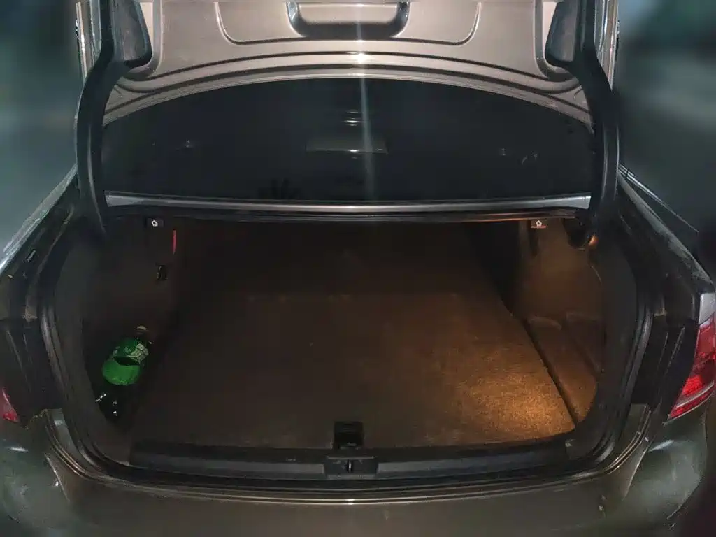 Passat 2014 2.0TSI DSG Royal Edition купить на сайте DeffCars