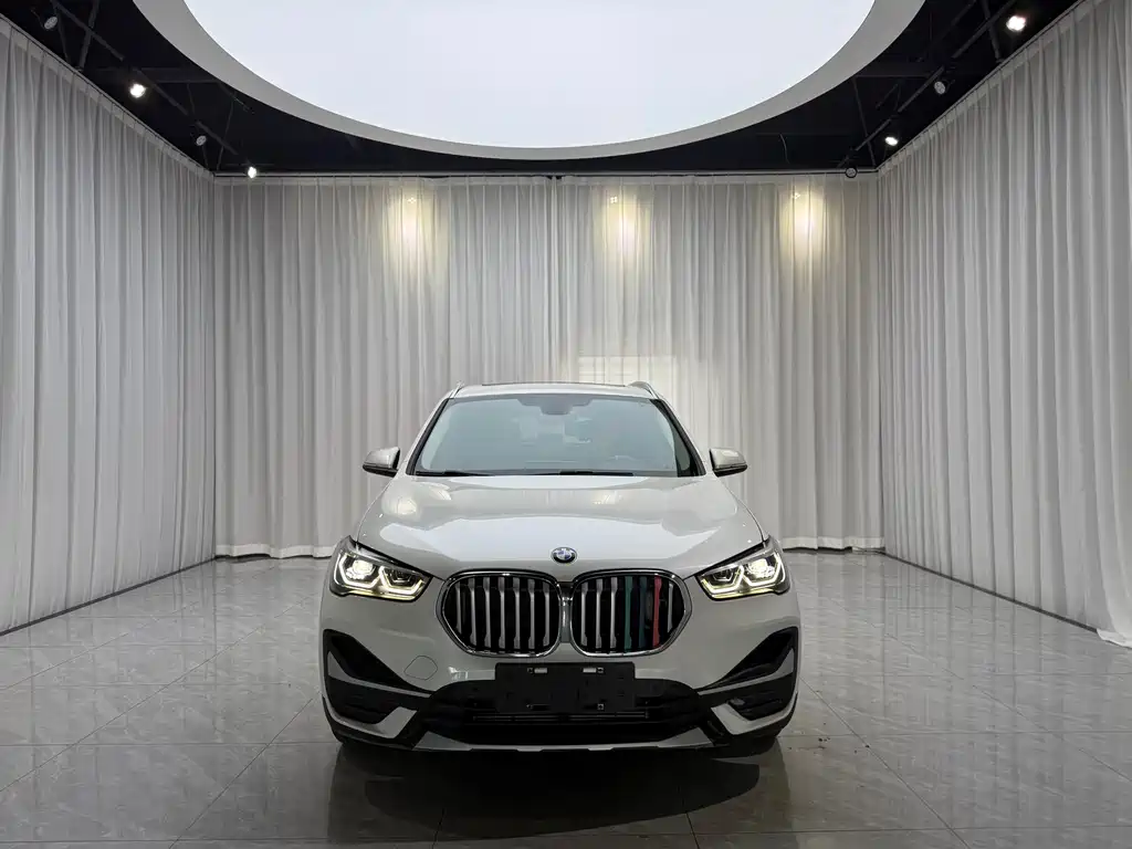 BMW X1 2021 sDrive20Li Premium Edition купить на сайте DeffCars