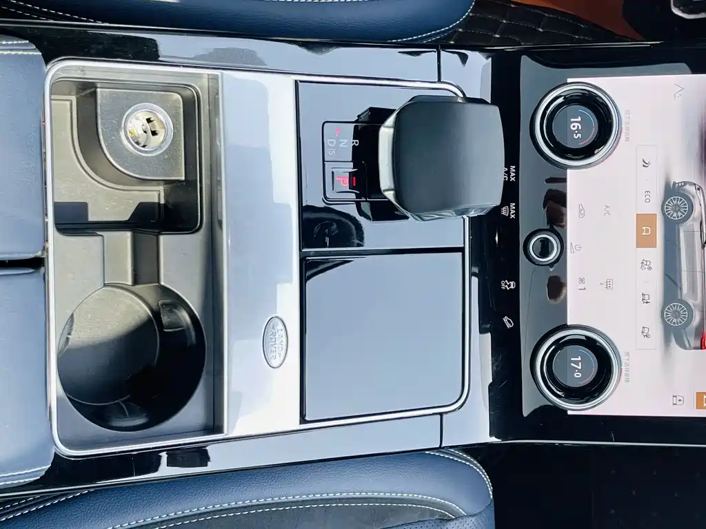 Range Rover Velar 2021 P340 R-DYNAMIC SE купить на сайте DeffCars