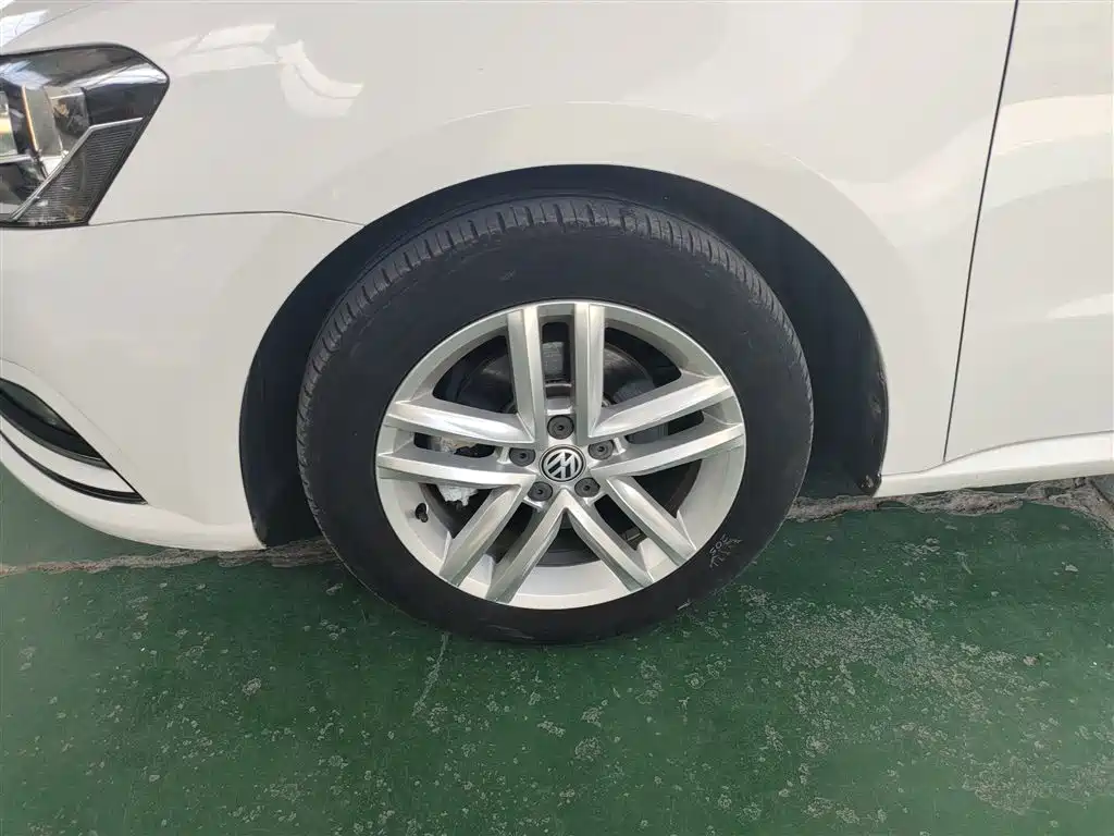 Langxing 2017 180TSI DSG Comfort Edition купить на сайте DeffCars
