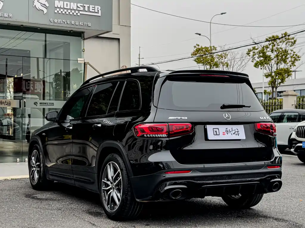 Mercedes-Benz GLB AMG 2023 AMG GLB 35 4MATIC купить на сайте DeffCars