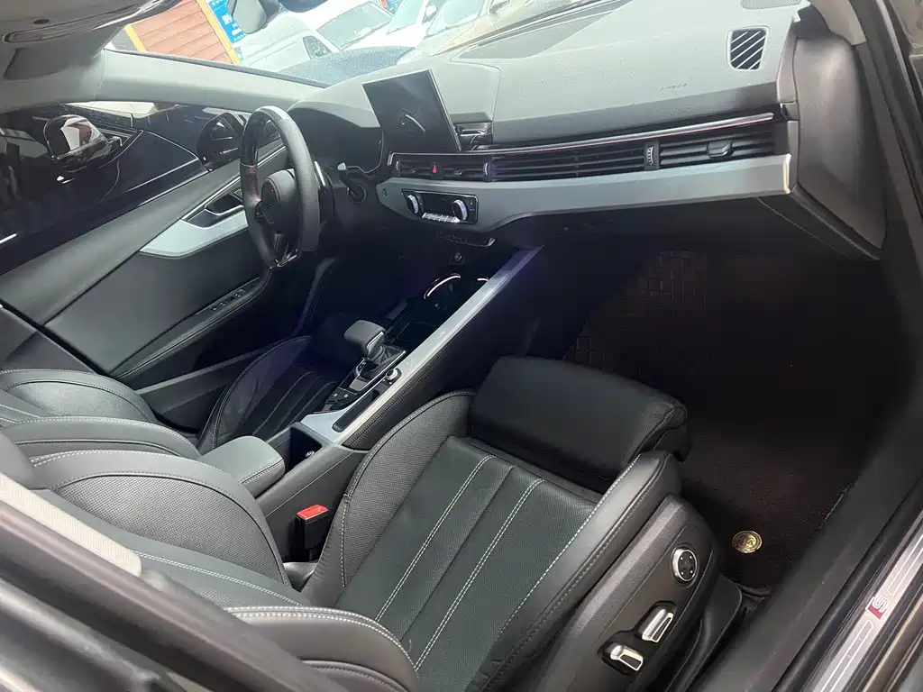 Audi A4L 2022 40 TFSI luxury and dynamic model купить на сайте DeffCars