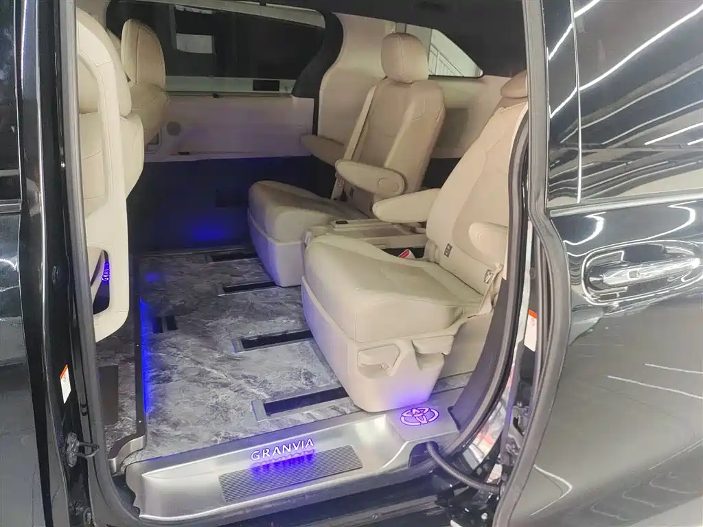 Grevia 2023 2.5L Hybrid Premium PLUS Edition купить на сайте DeffCars