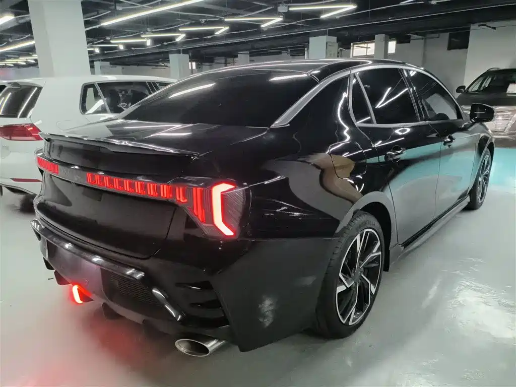 Lynk & Co 03 2023 2.0TD DCT Pro купить на сайте DeffCars