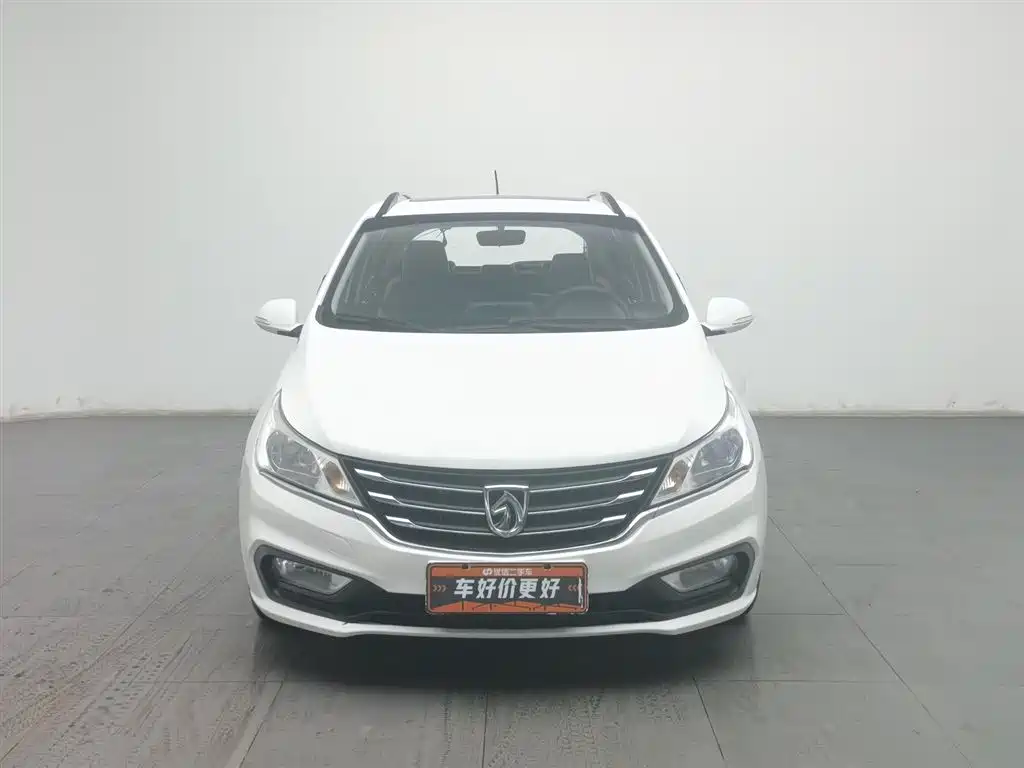 Baojun 310 2016 1.2L manual luxury model купить на сайте DeffCars