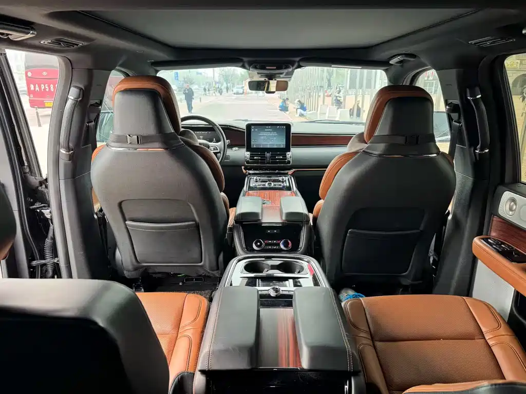 Navigator 2020 3.5T Honor Edition купить на сайте DeffCars