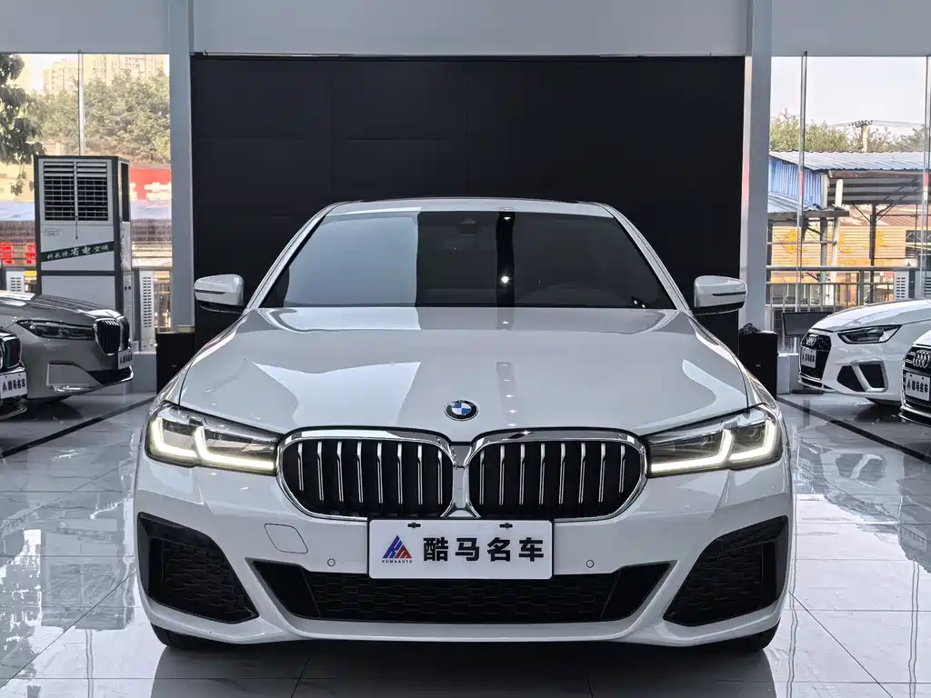 BMW 5 Series 2023 facelift 530Li leading M sports package купить на сайте DeffCars