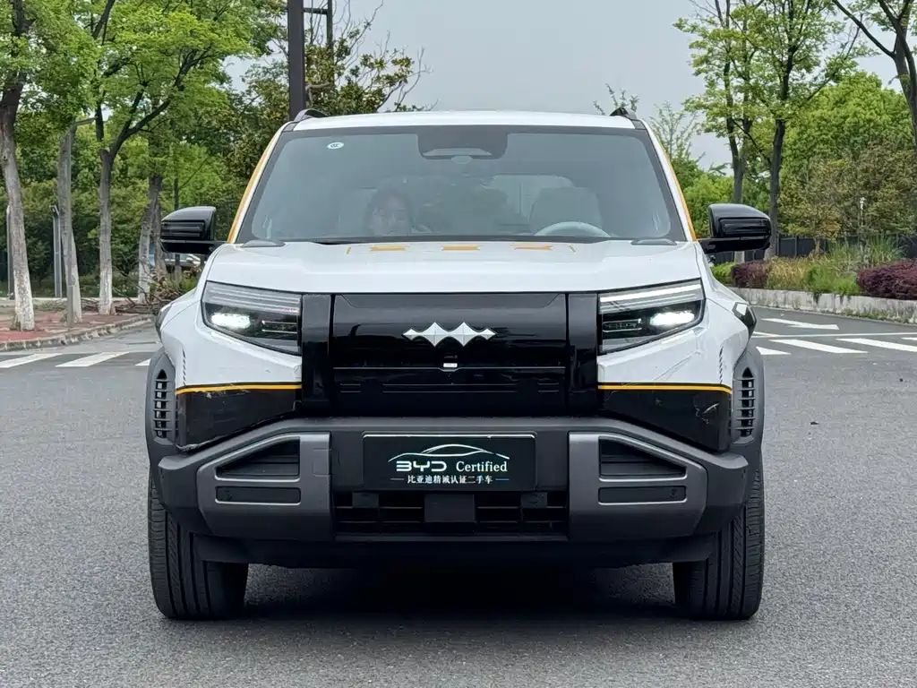 Titanium 3 2025 501KM four-wheel drive Ultra version купить на сайте DeffCars
