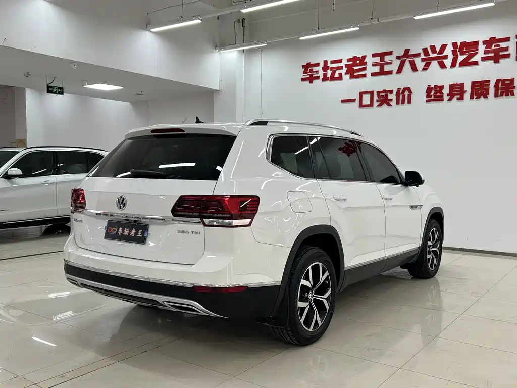 Touron 2019 380TSI four-wheel drive luxury version National VI купить на сайте DeffCars