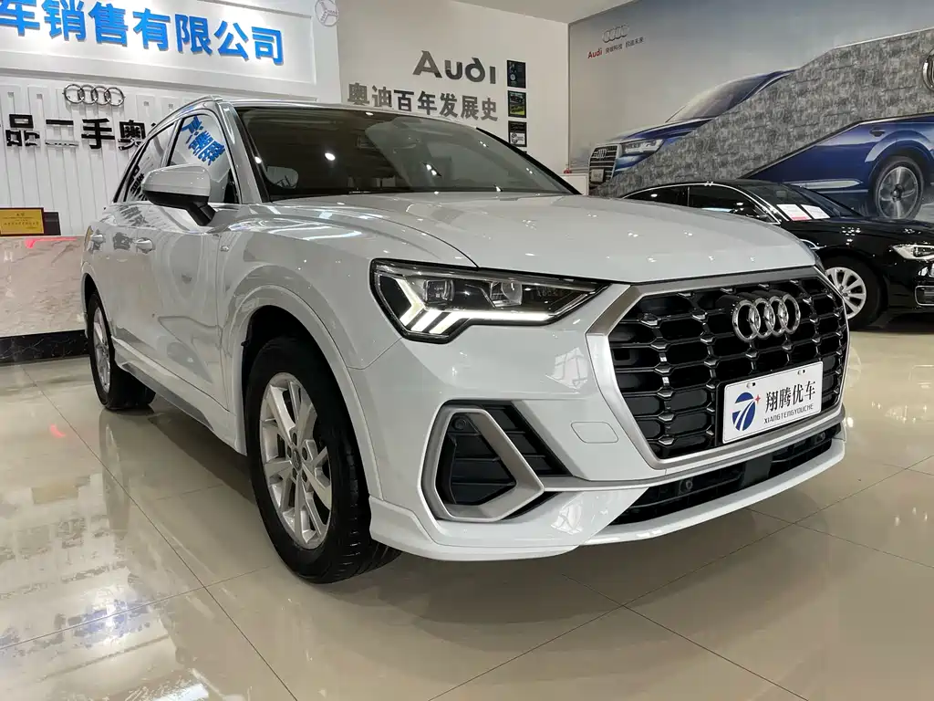 Audi Q3 2019 35 TFSI aggressive and dynamic купить на сайте DeffCars