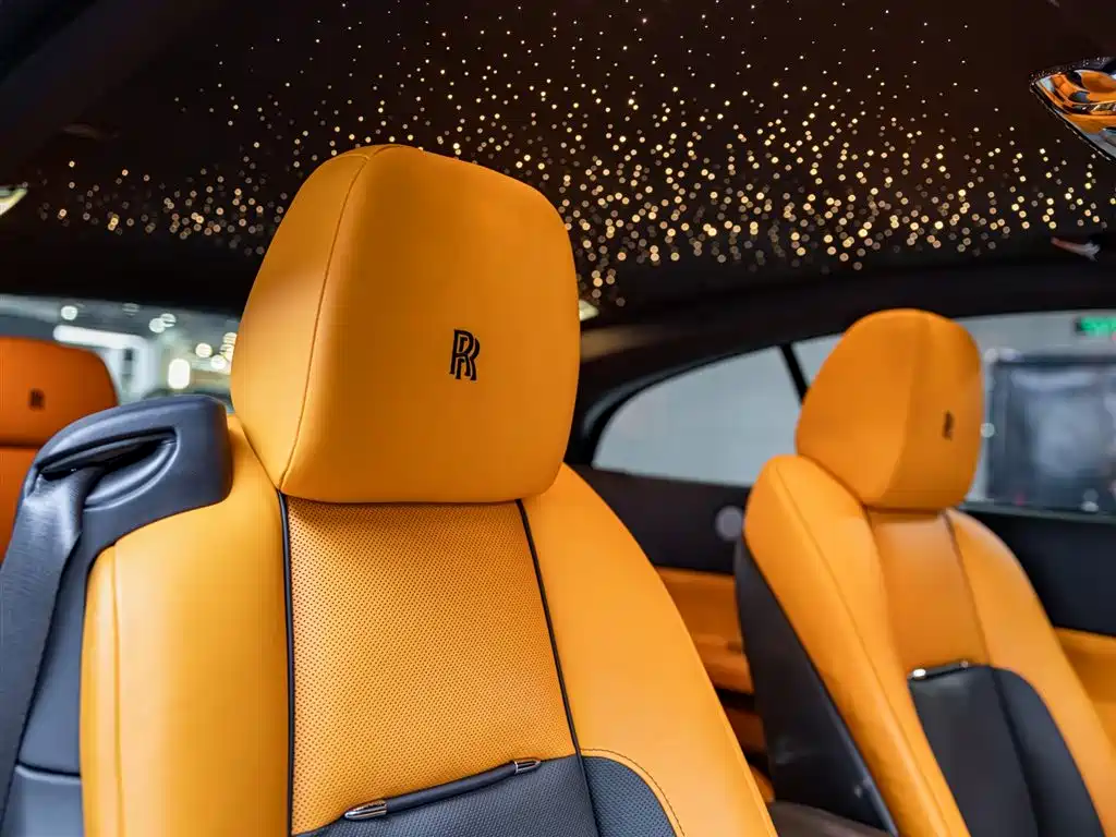 Phantom 2018 6.6T Black Badge купить на сайте DeffCars