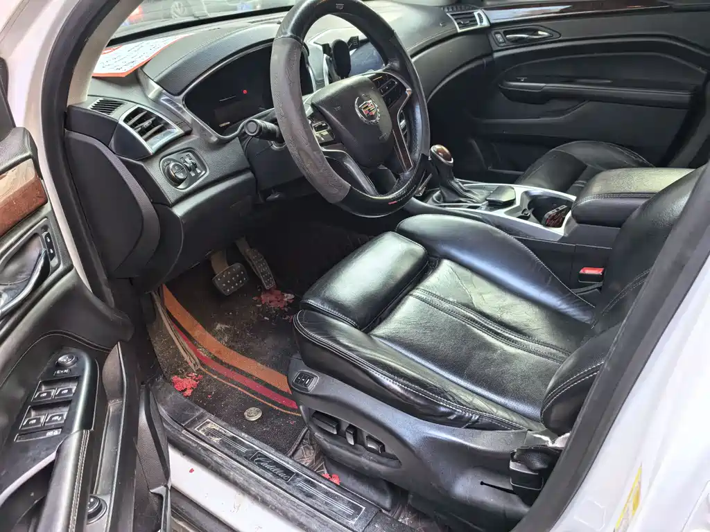 Cadillac SRX 2015 3.0L Elite купить на сайте DeffCars