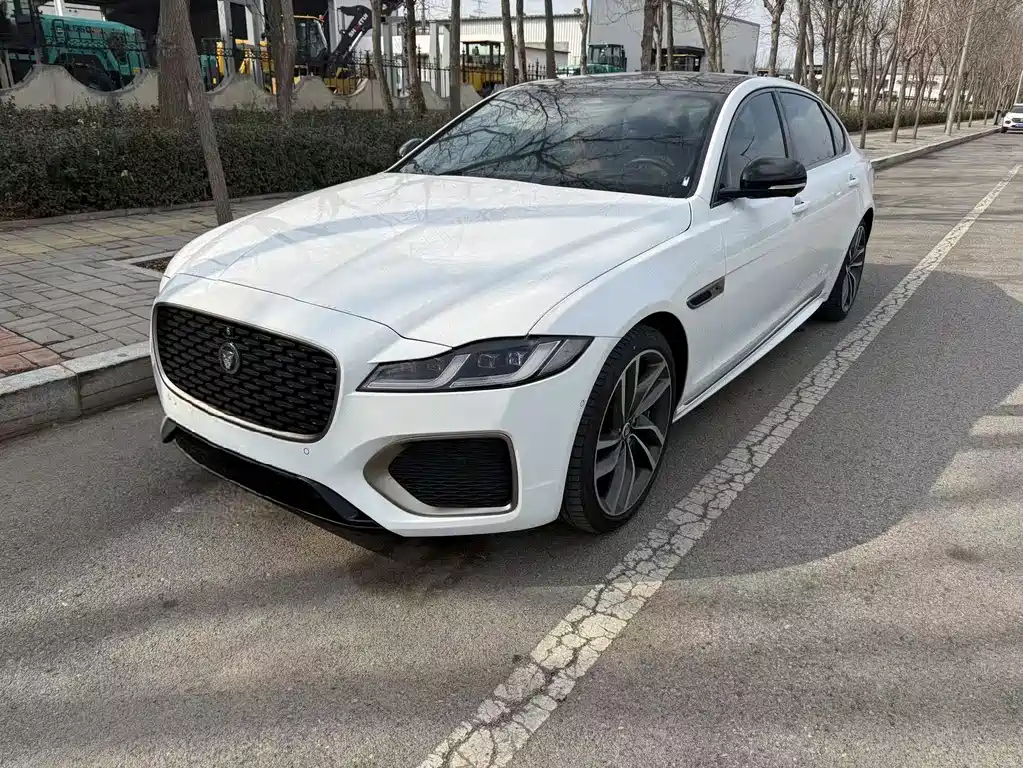 Jaguar XFL 2022 XFL 2.0T P300 four-wheel drive flagship sports version купить на сайте DeffCars