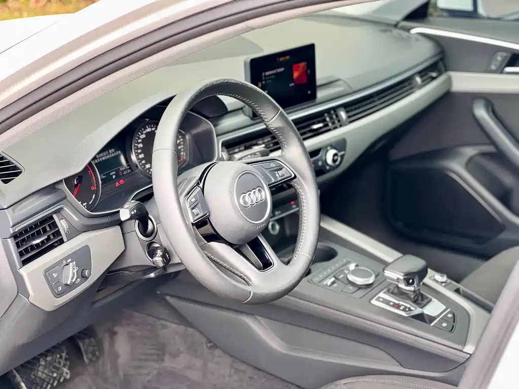 Audi A4L 2019 40 TFSI Enterprising National VI купить на сайте DeffCars
