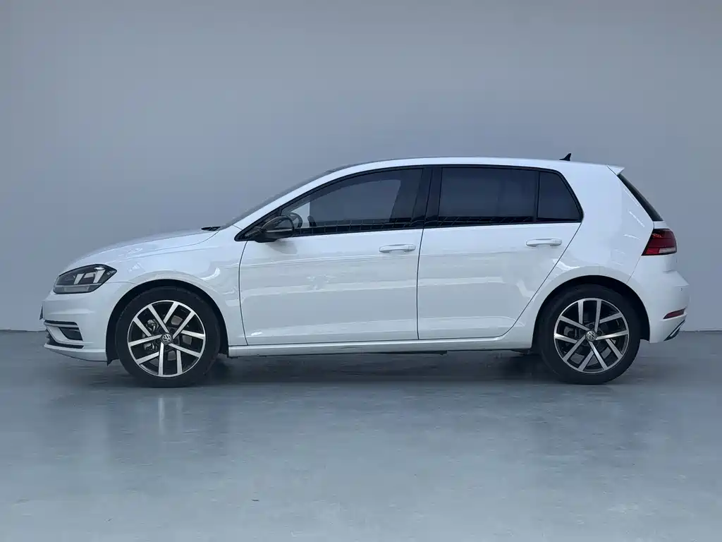 Golf 2020 Beloved Edition 280TSI DSG Comfort Type купить на сайте DeffCars