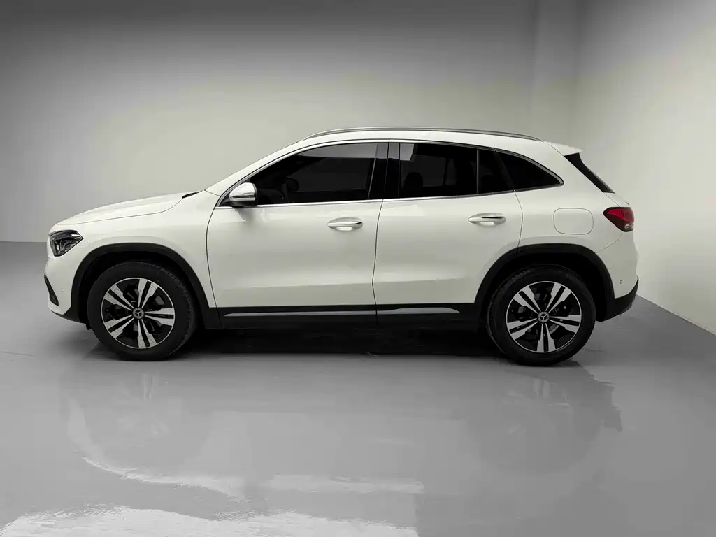 Mercedes-Benz GLA 2022 GLA 200 купить на сайте DeffCars