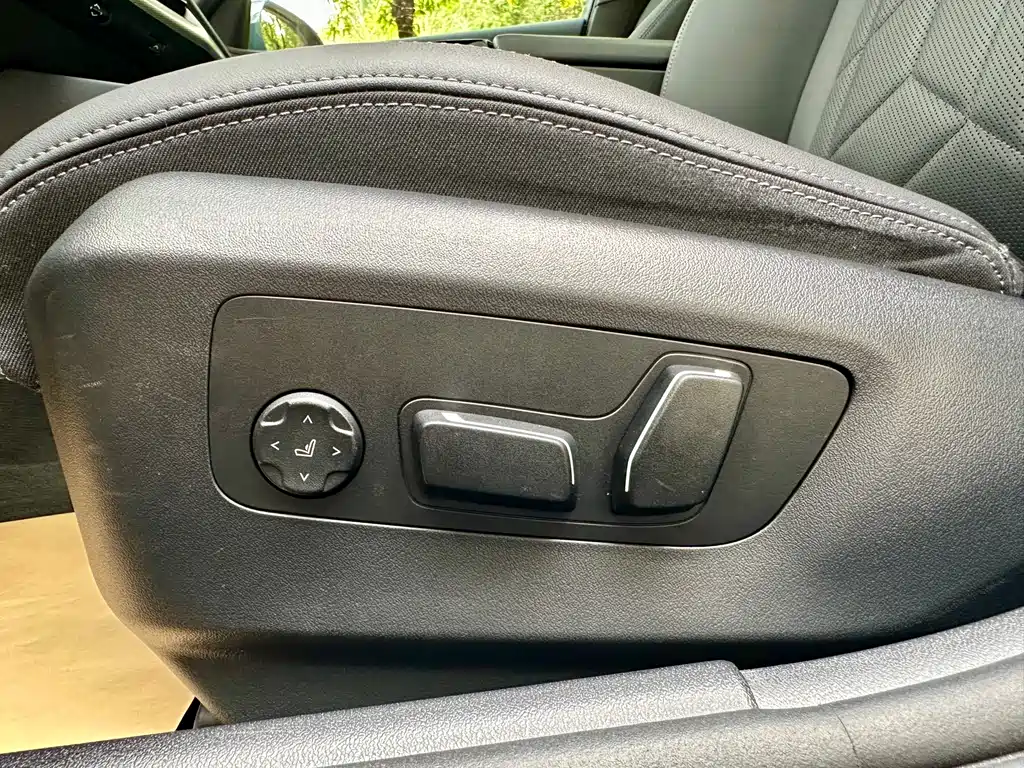 BMW 5 Series Imported 2024 525i M Sports Package купить на сайте DeffCars