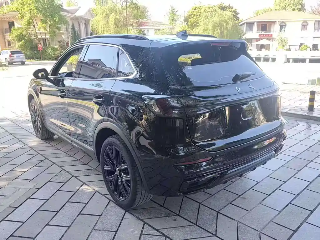 Hongqi HS5 2025 2.0T two-wheel drive Xuanying Edition купить на сайте DeffCars