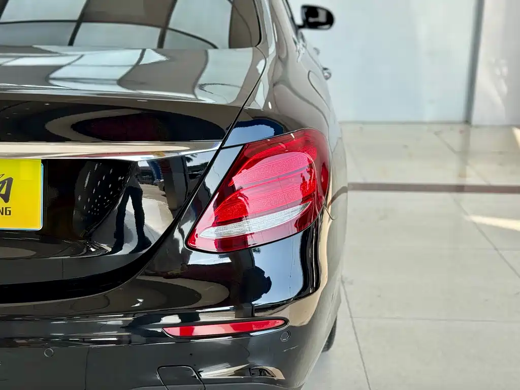 Mercedes-Benz E-Class 2016 E 200 L Sports купить на сайте DeffCars