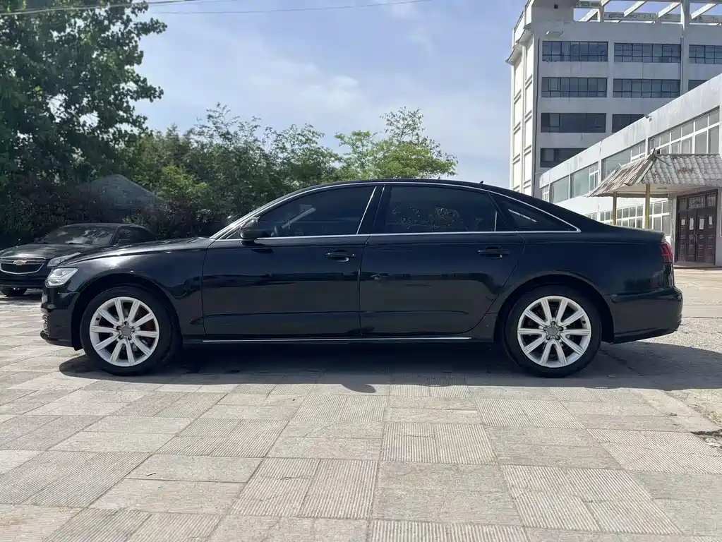 Audi A6L 2018 30th Anniversary Model TFSI Enterprising купить на сайте DeffCars