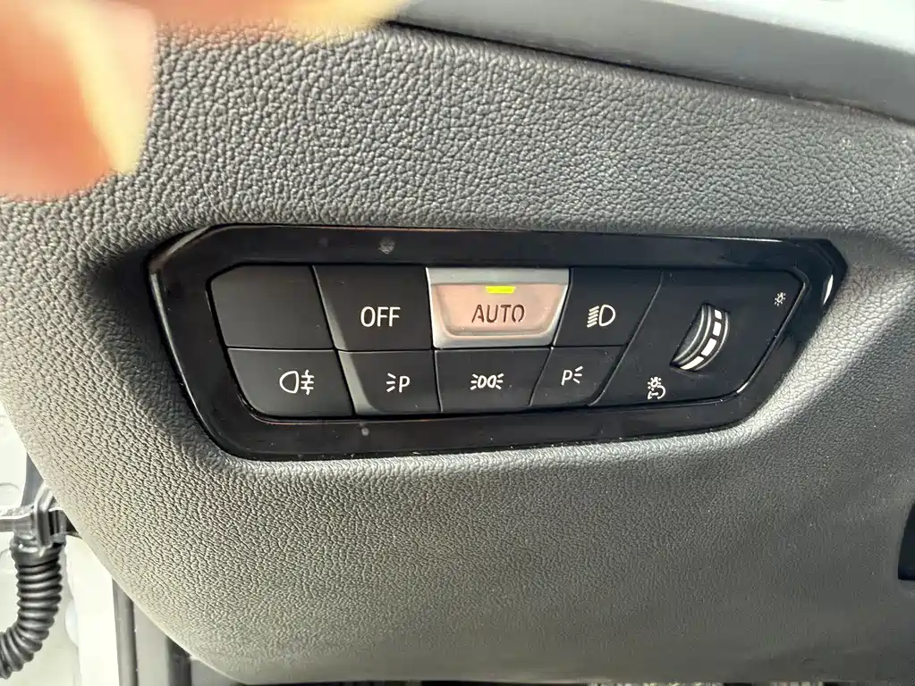 BMW 3 Series 2023 320Li M Sports Package купить на сайте DeffCars