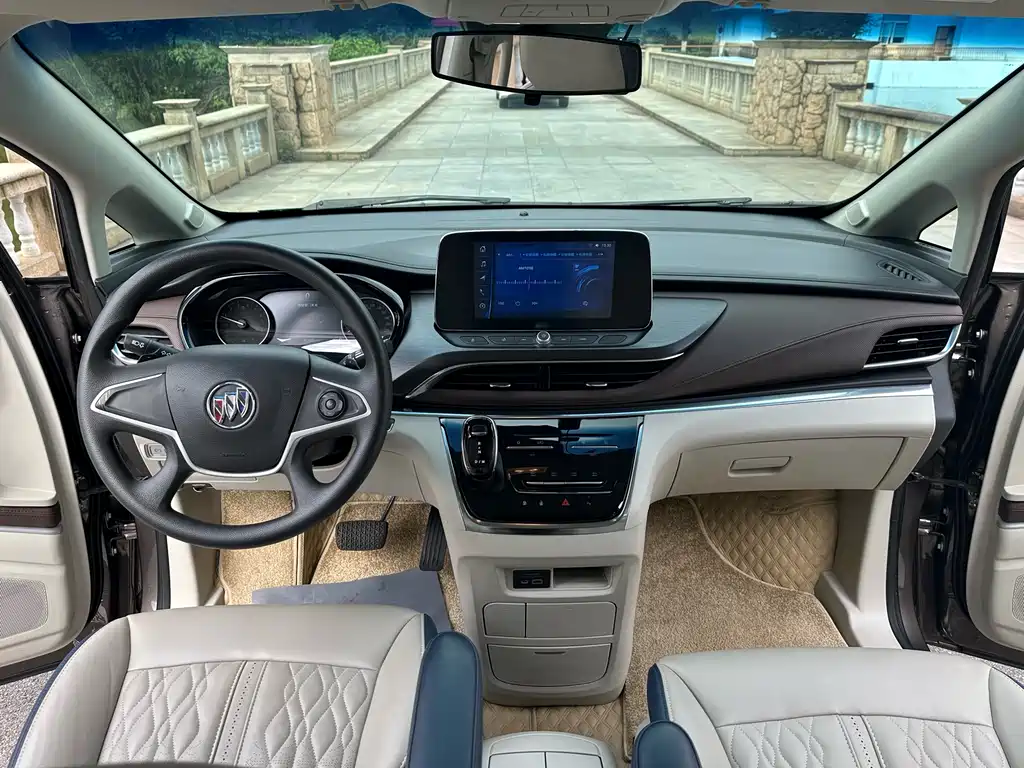 Buick GL8 2023 Land Business Class 652T Smart Luxury купить на сайте DeffCars