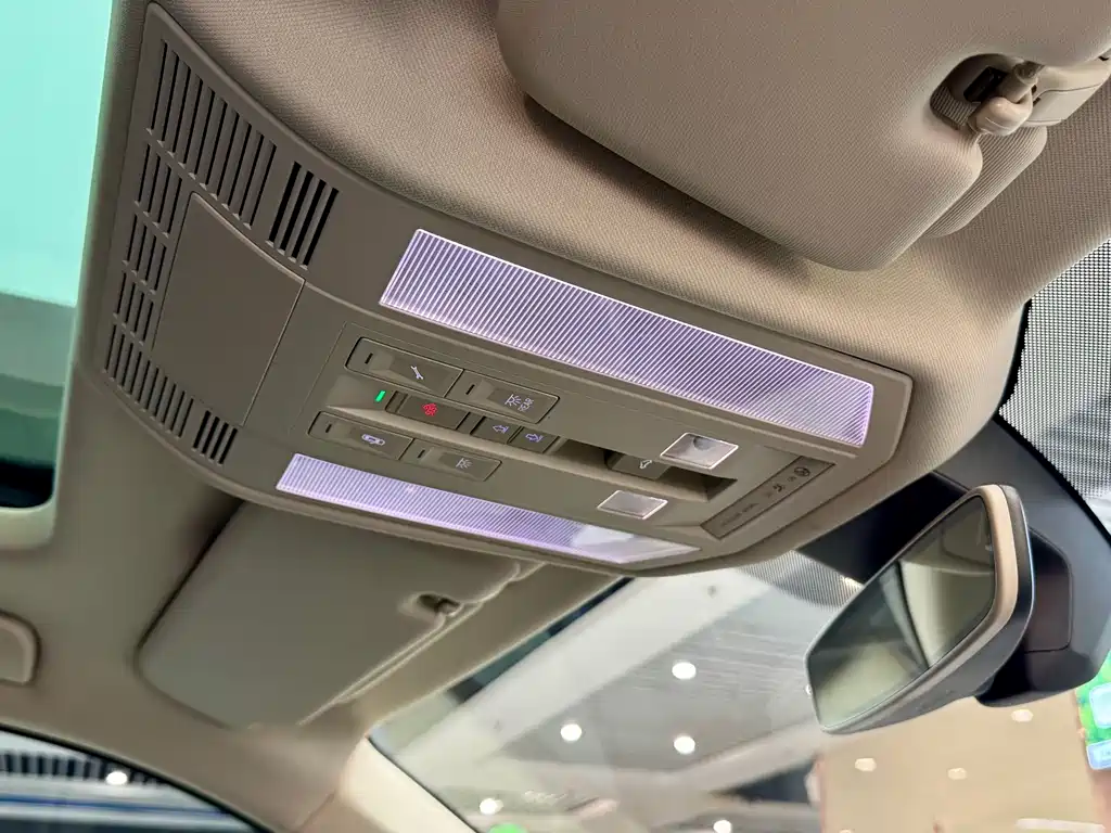 Touareg 2021 3.0TSI Ruixiang Edition Obsidian Sports Package купить на сайте DeffCars